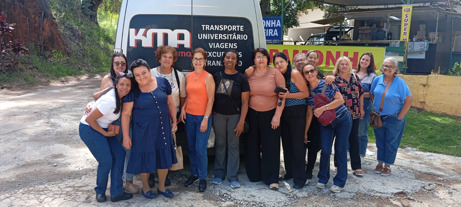 KMA Turismo — passageiros felizes